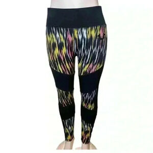 NWOT TRUE RELIGION LEGGING SIZE XL